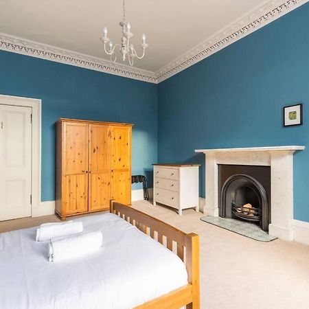 Stunning 3 Bedroom Flat In Bruntsfield エディンバラ エクステリア 写真