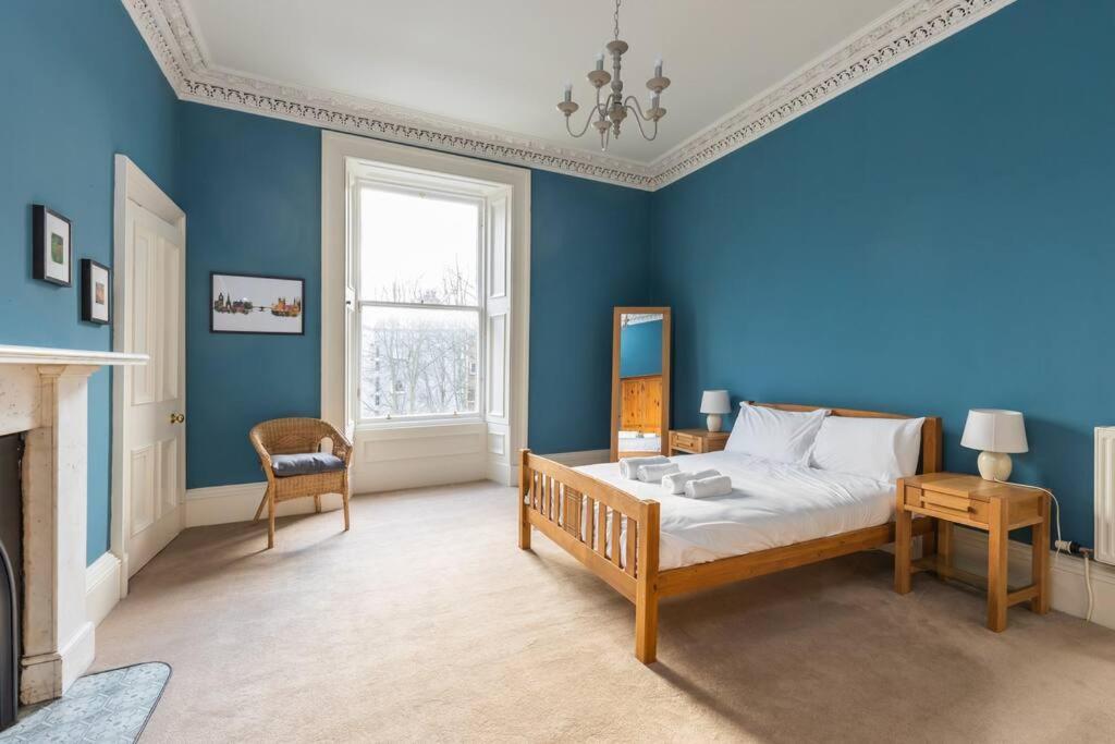 Stunning 3 Bedroom Flat In Bruntsfield エディンバラ エクステリア 写真